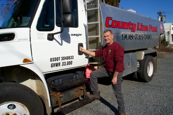 Country Line Fuel Oil Truck with professional technician