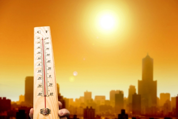 thermometer on a hot day depicting hot air entering the home