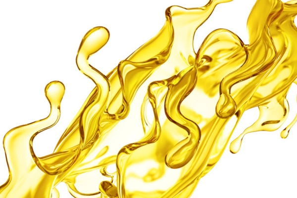 splash of oil depicting heating oil additives