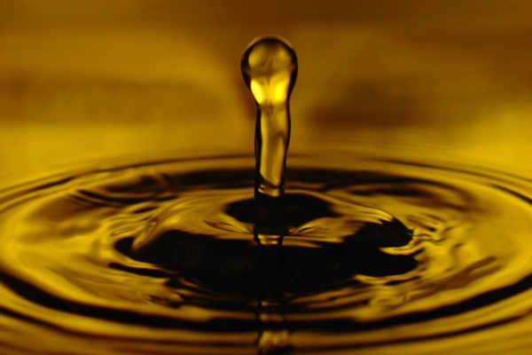 gold liquid drop depicting heating oil